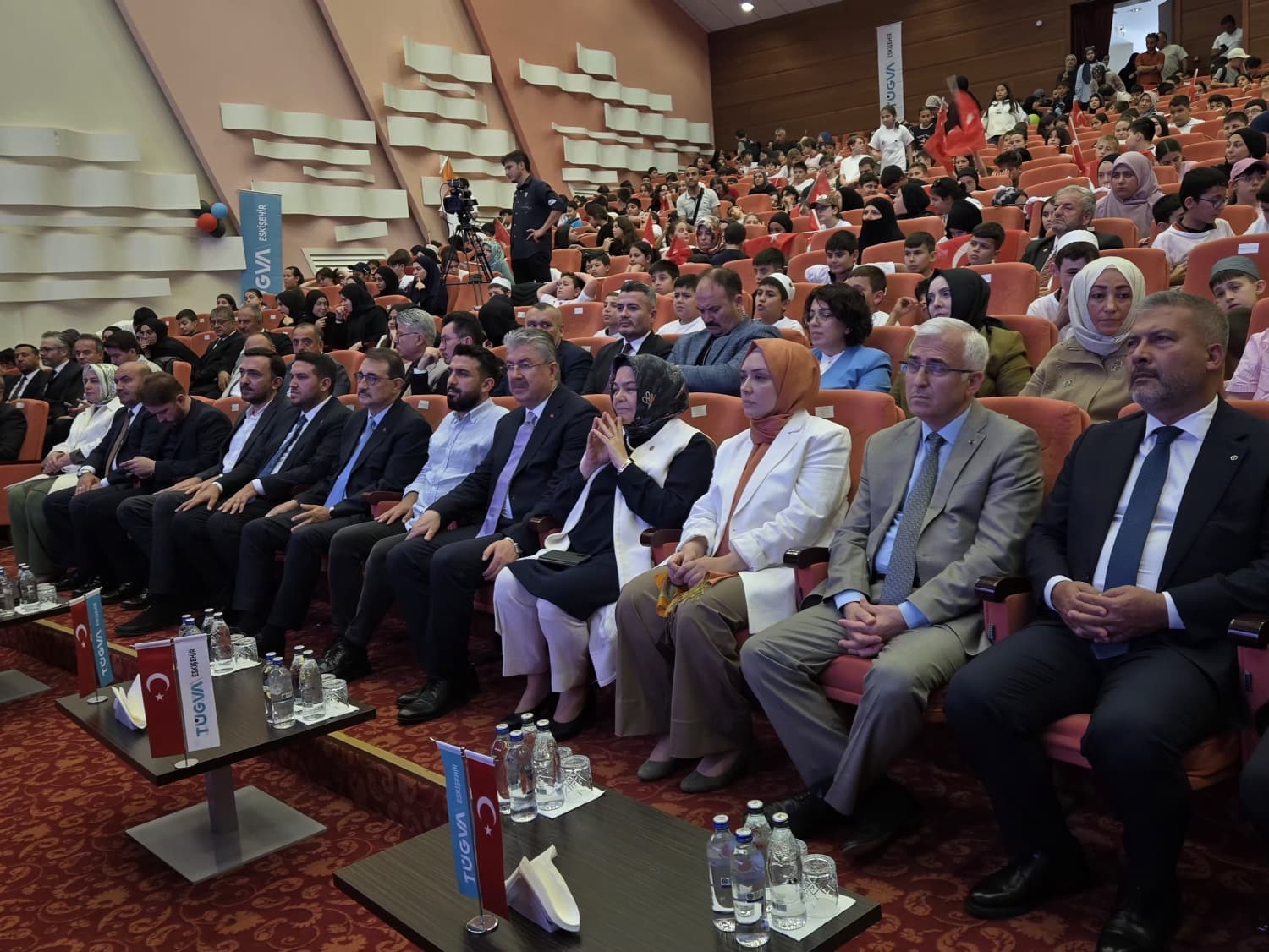 TÜGVA Eskişehir Yaz Okulu lansmana büyük bir coşkuyla gerçekleştirildi