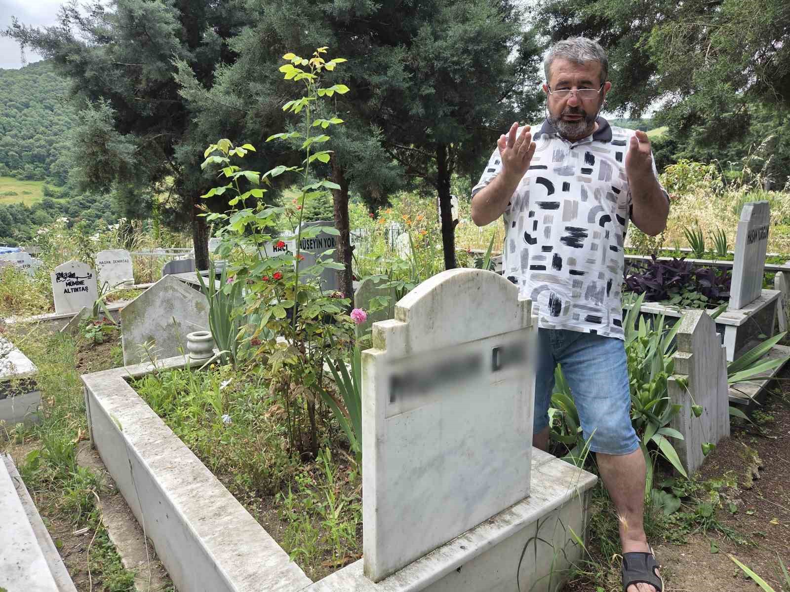 Kiracısına ulaşamayan ev sahibinden dikkat çeken protesto
