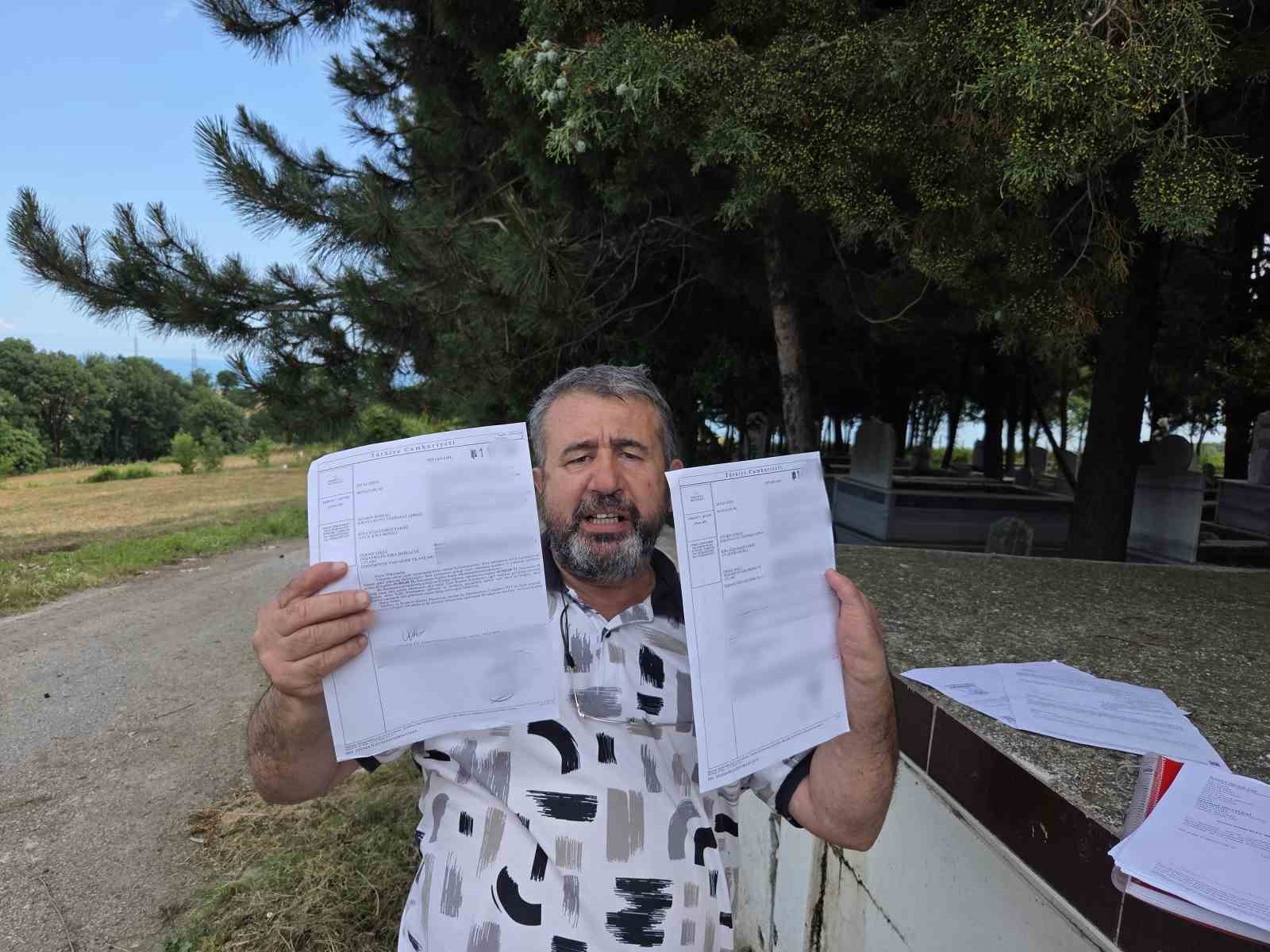 Kiracısına ulaşamayan ev sahibinden dikkat çeken protesto