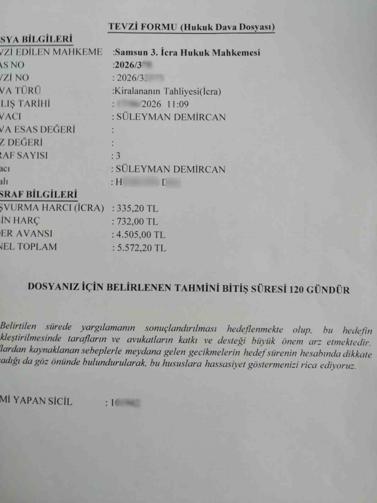 Kiracısına ulaşamayan ev sahibinden dikkat çeken protesto