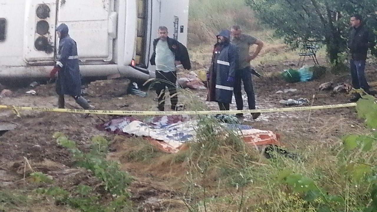 Isparta’da 5 kişinin hayatını kaybettiği feci kazada sürücü tutuklanarak cezaevine gönderildi