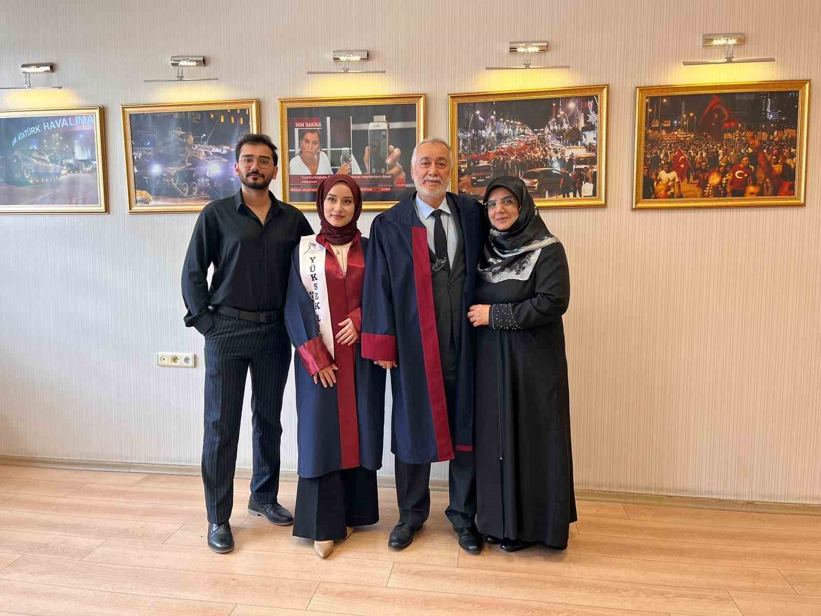 Karabük Üniversitesi’nde örnek başarı hikayesi: Baba ve kızı aynı gün diploma aldı