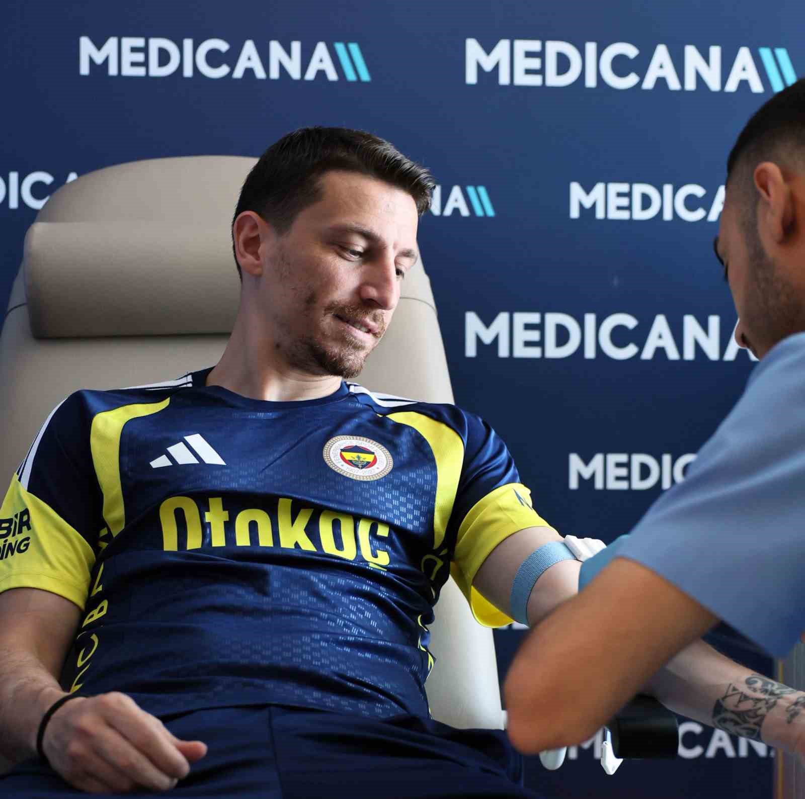 Fenerbahçe’de sağlık kontrolleri devam ediyor