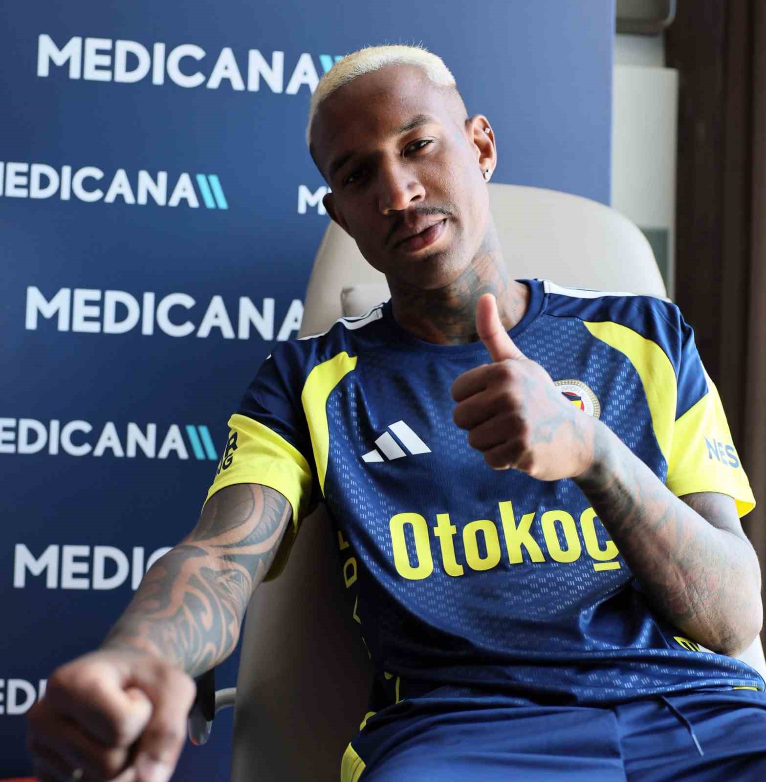 Fenerbahçe’de sağlık kontrolleri devam ediyor