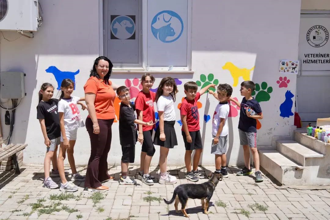 Burhaniyeli öğrencilerden can dostlara sevgi dolu dokunuş