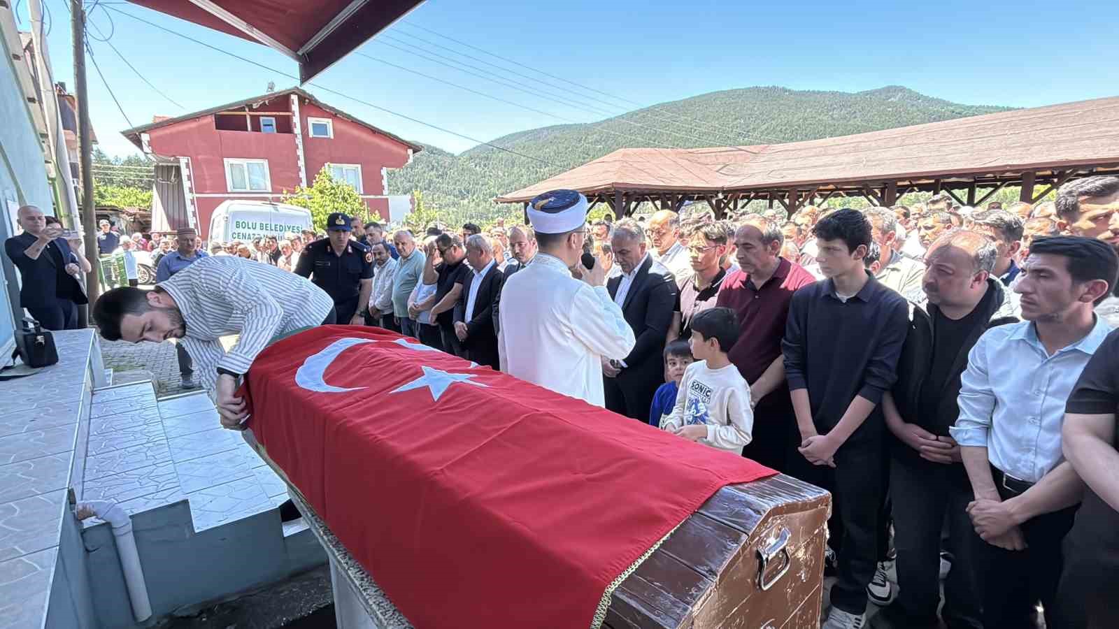 Bolu’da maden göçüğünde hayatını kaybeden işçi son yolculuğuna uğurlandı