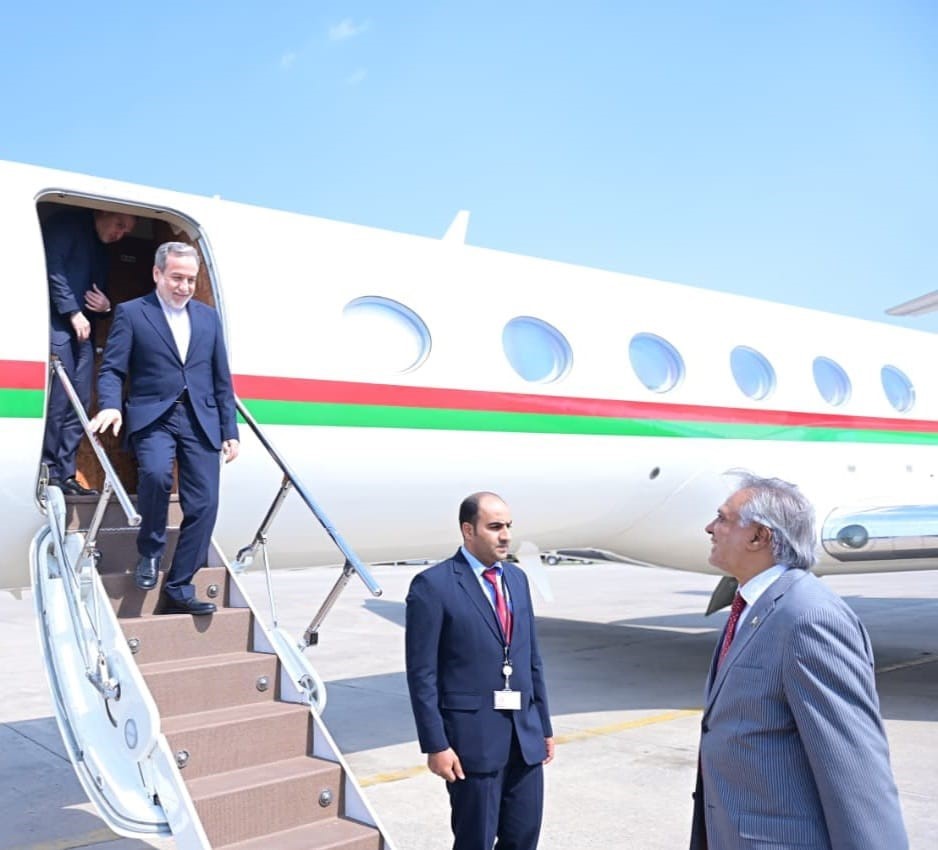 İran Cumhurbaşkanı Pezeşkiyan, Pakistan’da
