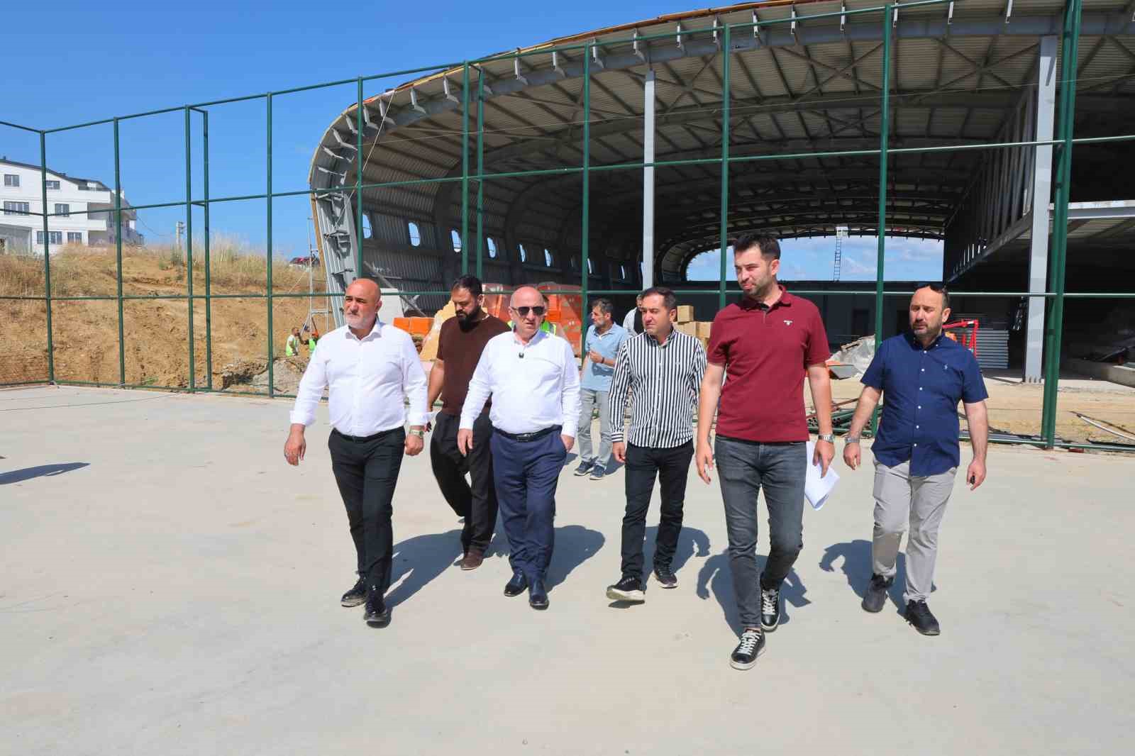 Darıca’da 100 milyon lira destekli spor kompleksinin inşası sürüyor