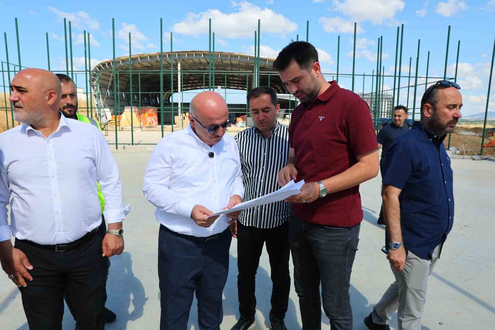 Darıca’da 100 milyon lira destekli spor kompleksinin inşası sürüyor
