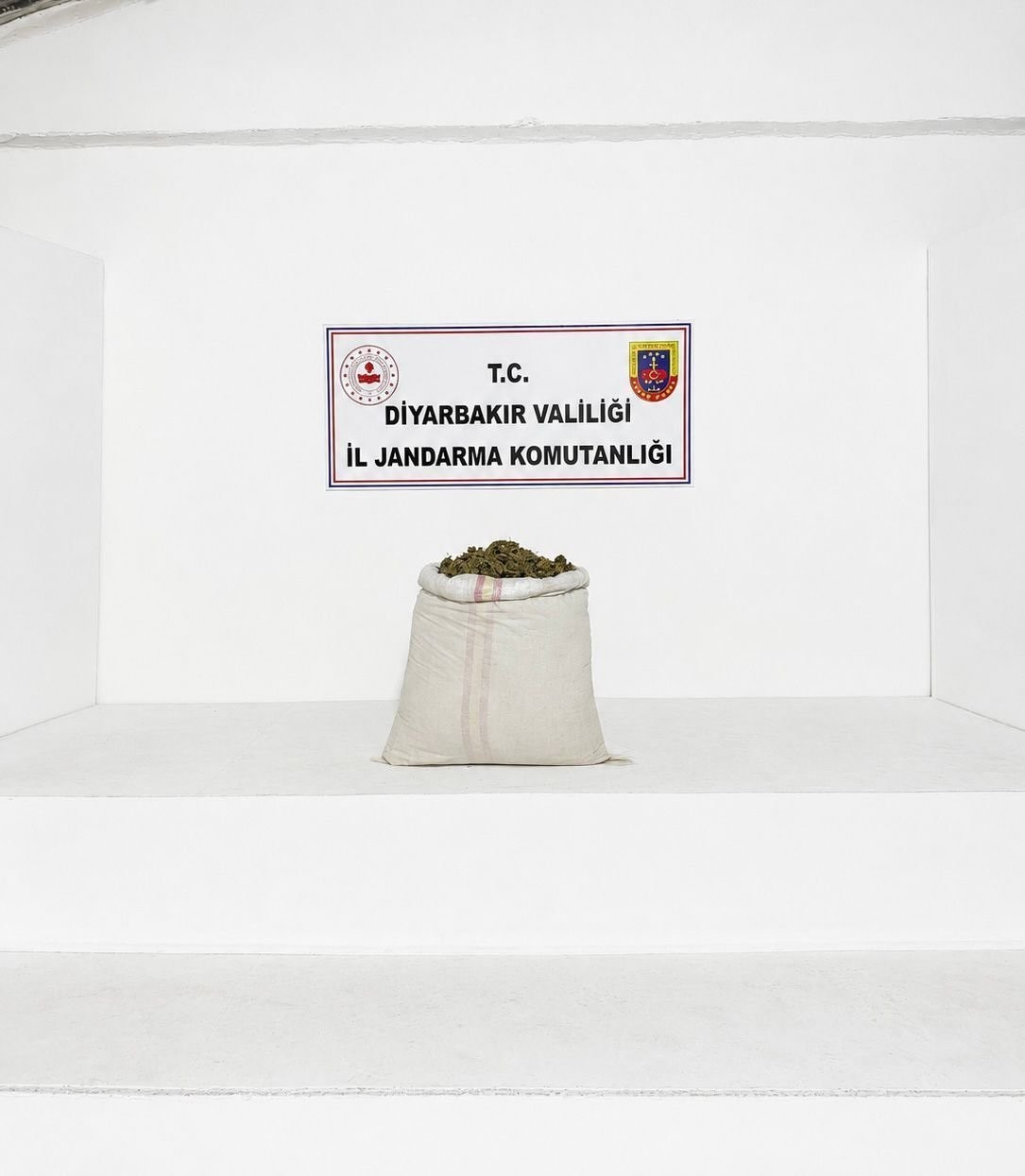 Diyarbakır’da 19 kilo 800 gram esrar ele geçirildi