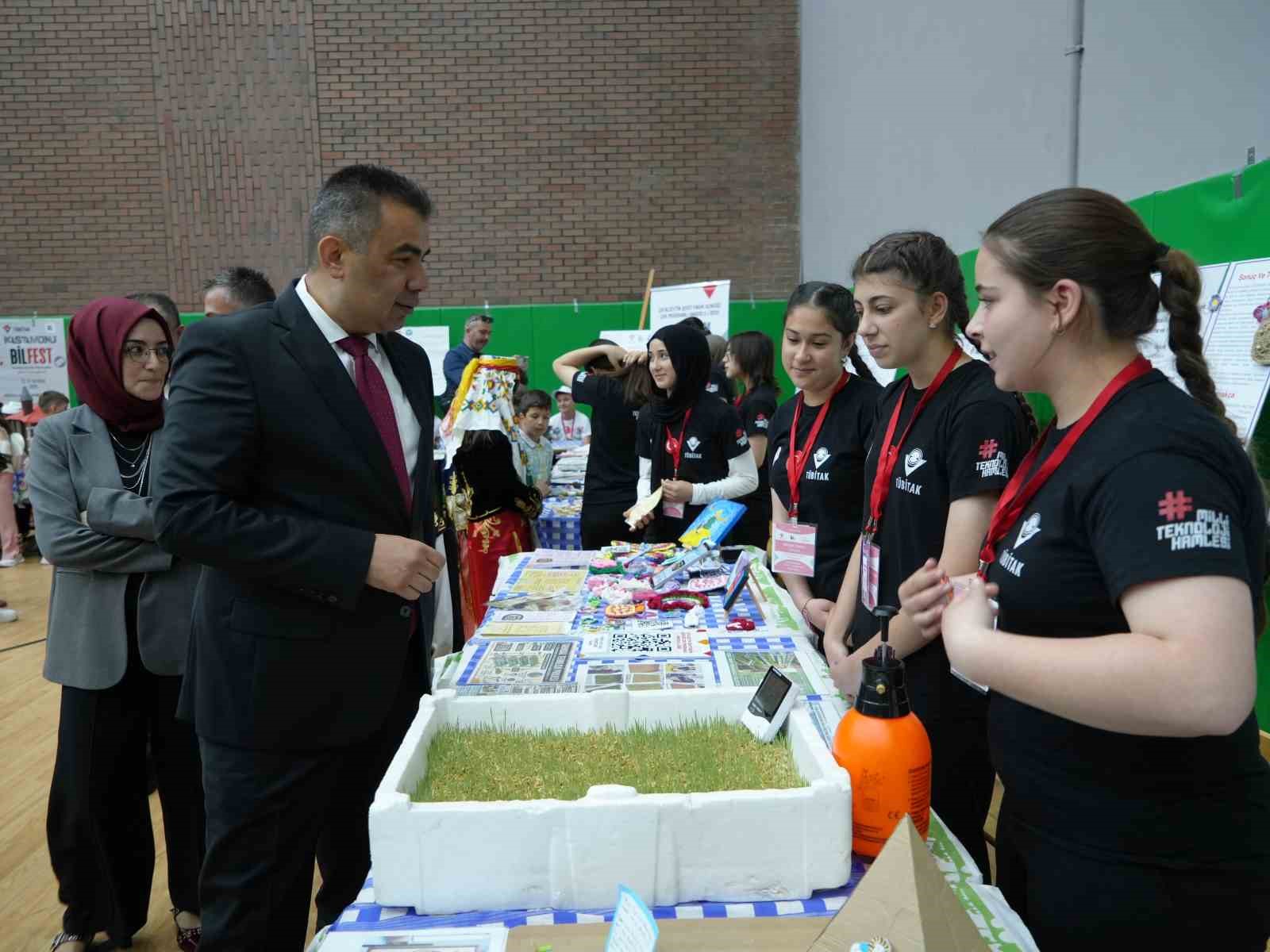 Kastamonu’da öğrencilerin hazırladığı 75 proje festivalde sergilendi