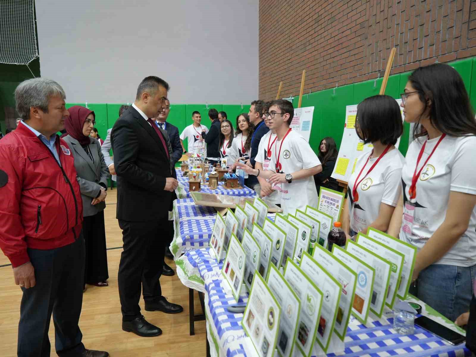 Kastamonu’da öğrencilerin hazırladığı 75 proje festivalde sergilendi
