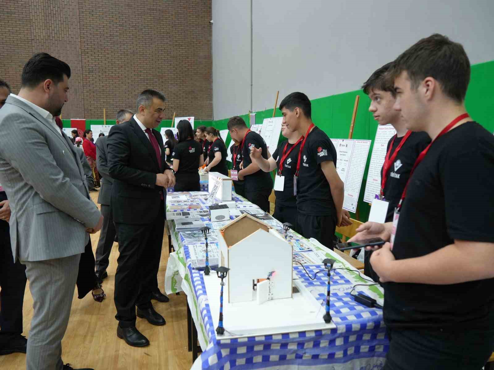 Kastamonu’da öğrencilerin hazırladığı 75 proje festivalde sergilendi