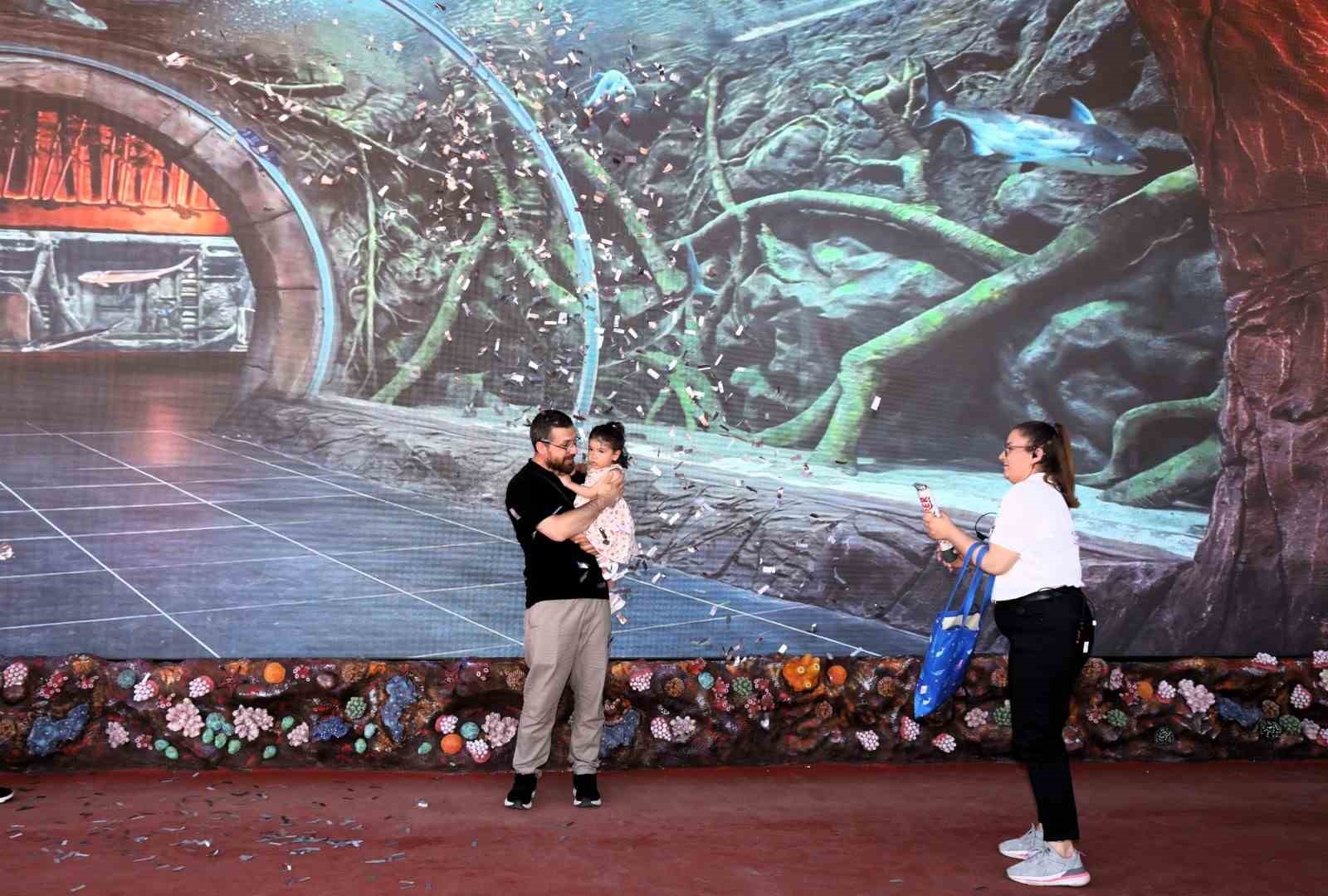 Körfez Aqua Akvaryumu’nda 41 bininci ziyaretçi sürprizi