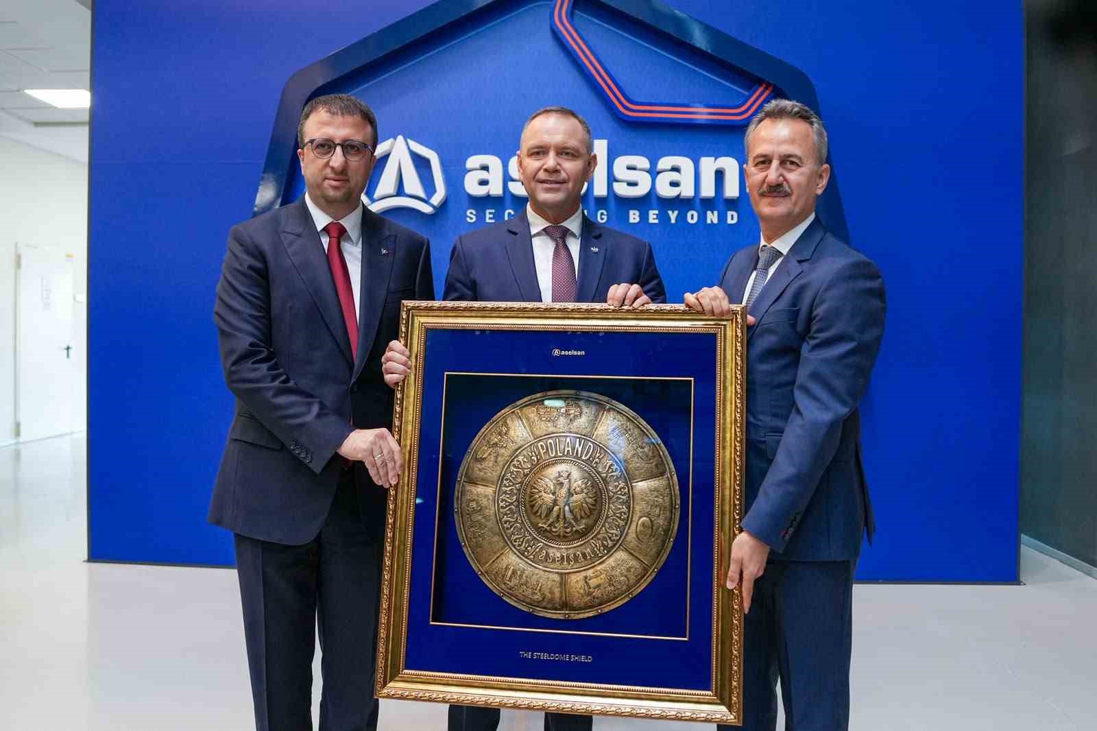 Polonya Cumhurbaşkanı’ndan ASELSAN’a ziyaret