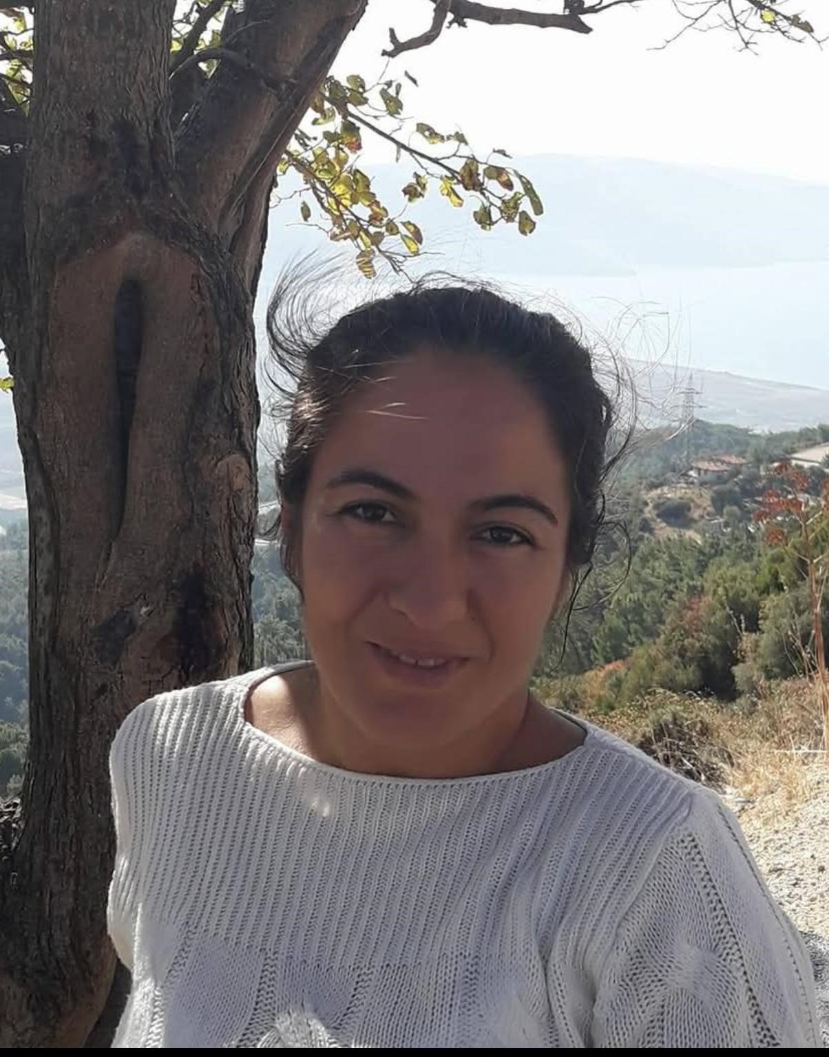 Çocuklarını okuldan almak için yola çıkan anne, motosikletiyle karıştığı kazada hayatını kaybetti