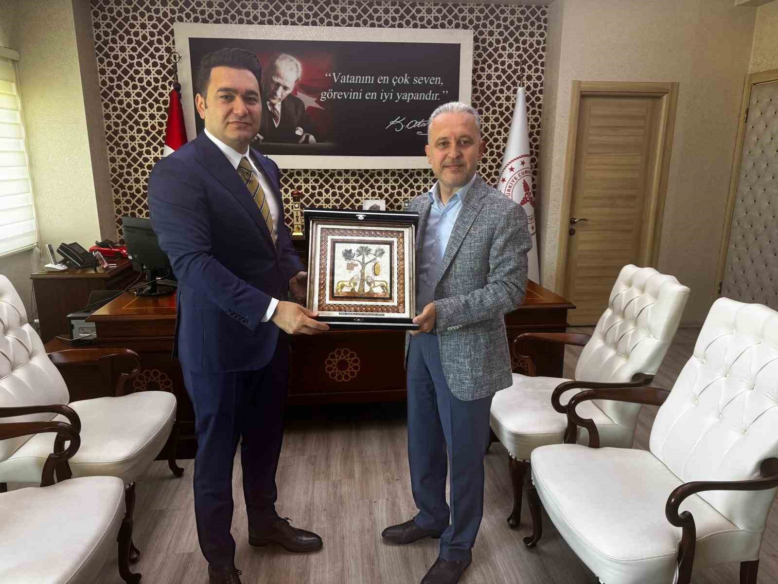 Başsavcı Emre’den Dr. Yılmaz’a veda ziyareti