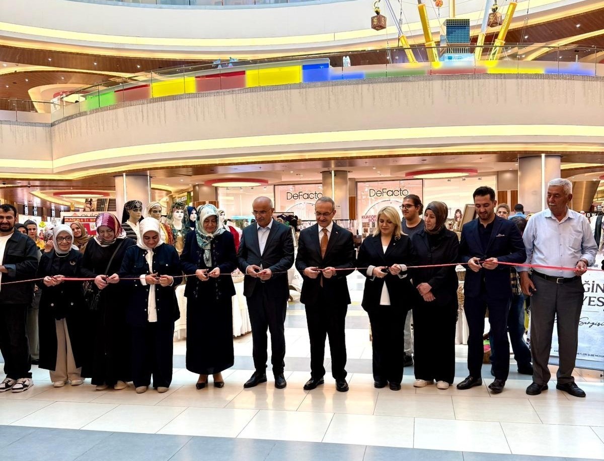 MalatyaPark AVM’de el emeği eserler görücüye çıktı