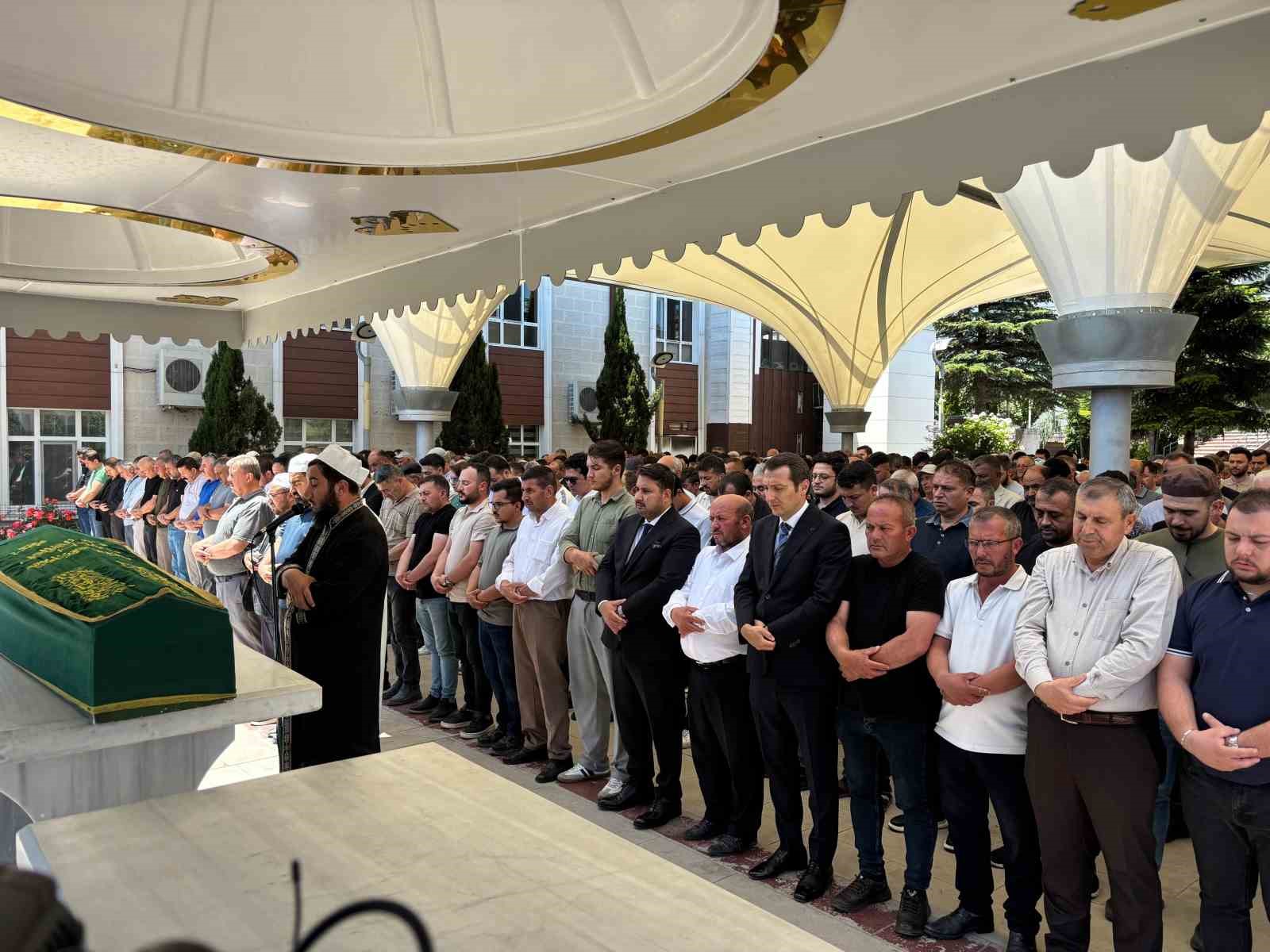 Kazada ölen 11 yaşındaki çocuğun ailesinden ihmal iddiası: "Oraya hız kesici ya da uyarı işaretleri konulsaydı böyle kazalar olmazdı"