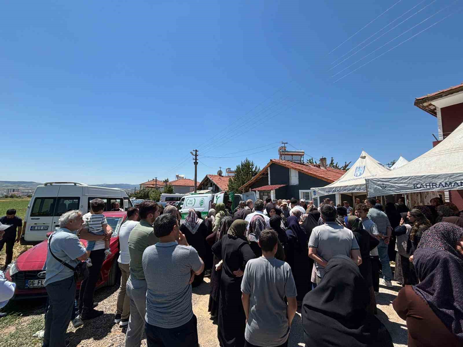 Kazada ölen 11 yaşındaki çocuğun ailesinden ihmal iddiası: "Oraya hız kesici ya da uyarı işaretleri konulsaydı böyle kazalar olmazdı"