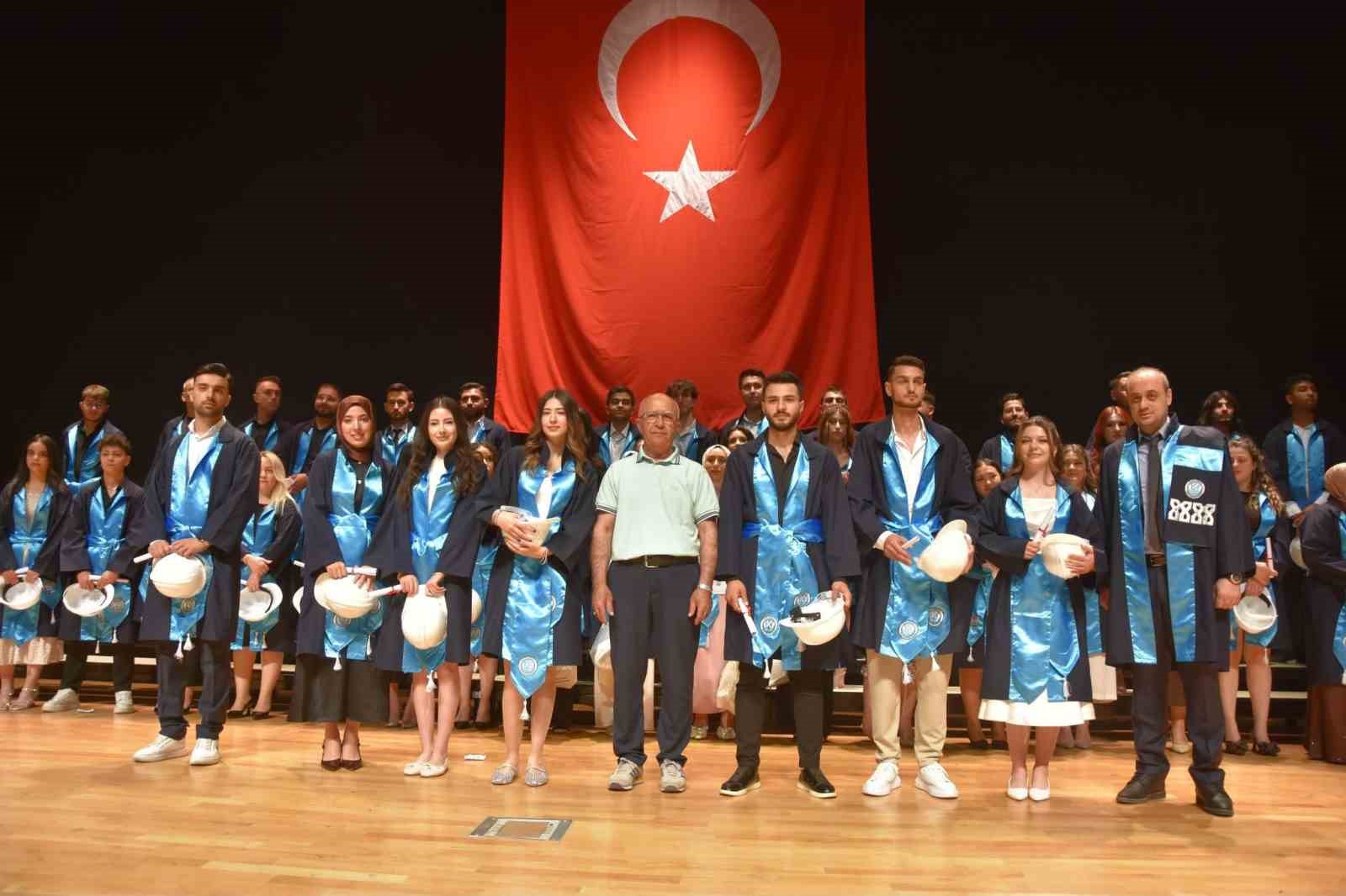 Tomarza Mustafa Akıncıoğlu MYO’da şed bağlama coşkusu