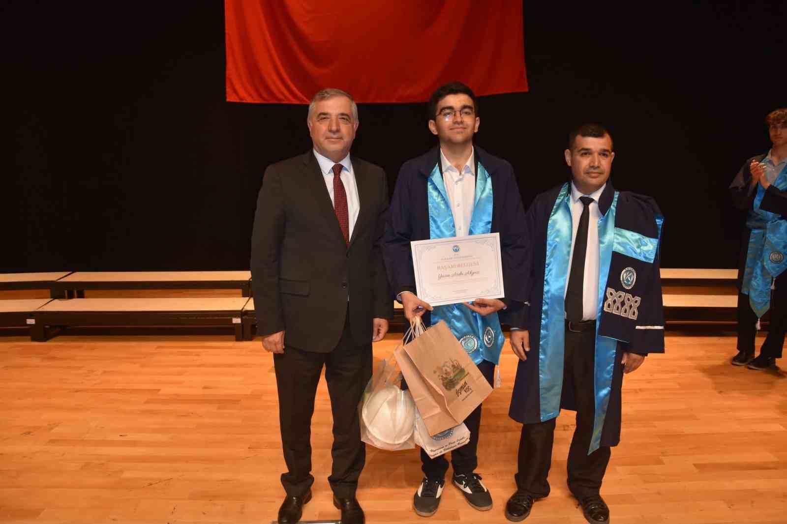 Tomarza Mustafa Akıncıoğlu MYO’da şed bağlama coşkusu