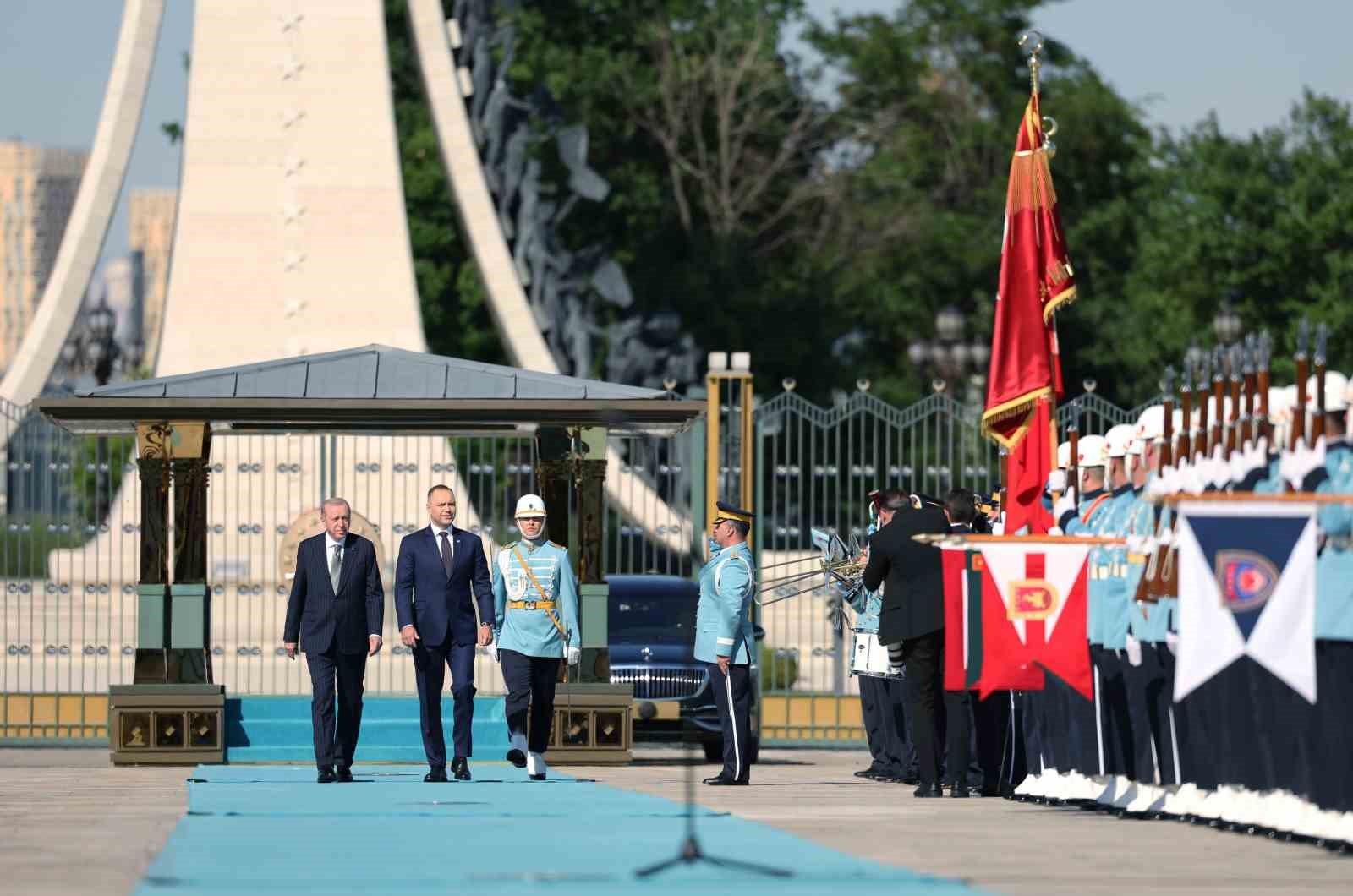 Erdoğan: "NATO zirvesi kapsamında ittifakın Avrupa sütununun güçlendirilmesi ve caydırıcılığının tahkim edilmesi ortak önceliğimiz"