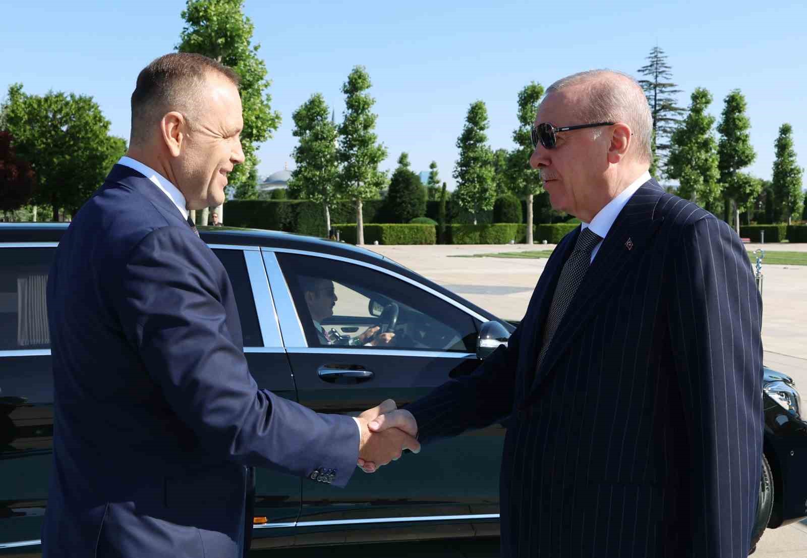 Erdoğan: "NATO zirvesi kapsamında ittifakın Avrupa sütununun güçlendirilmesi ve caydırıcılığının tahkim edilmesi ortak önceliğimiz"