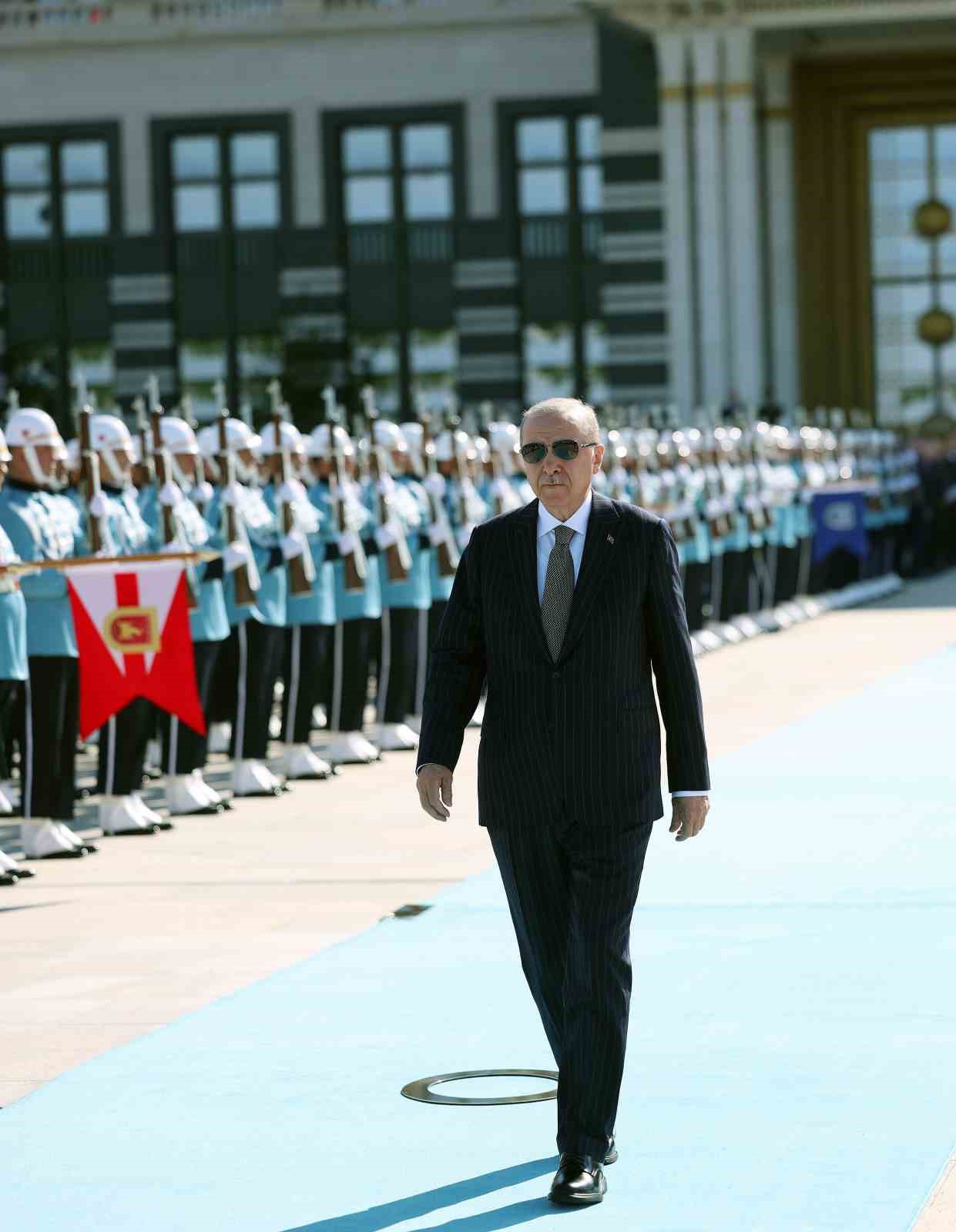 Erdoğan: "NATO zirvesi kapsamında ittifakın Avrupa sütununun güçlendirilmesi ve caydırıcılığının tahkim edilmesi ortak önceliğimiz"