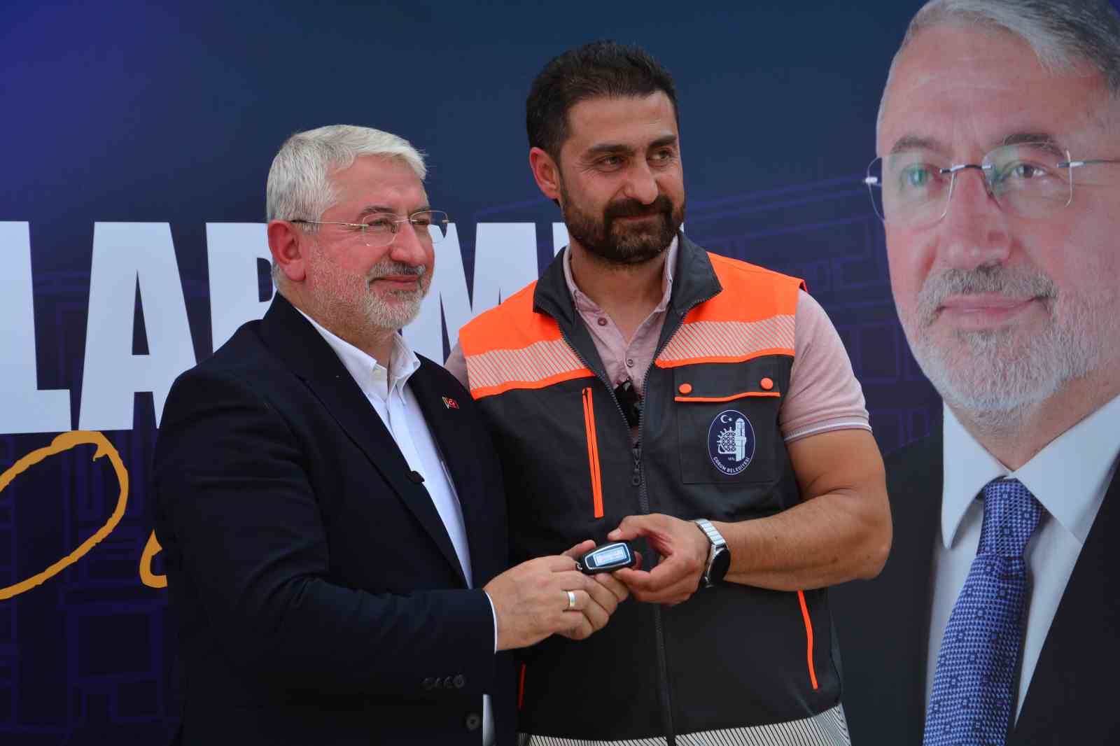 Çorum Belediyesi 83 milyon liralık yeni araç filosunu hizmete aldı