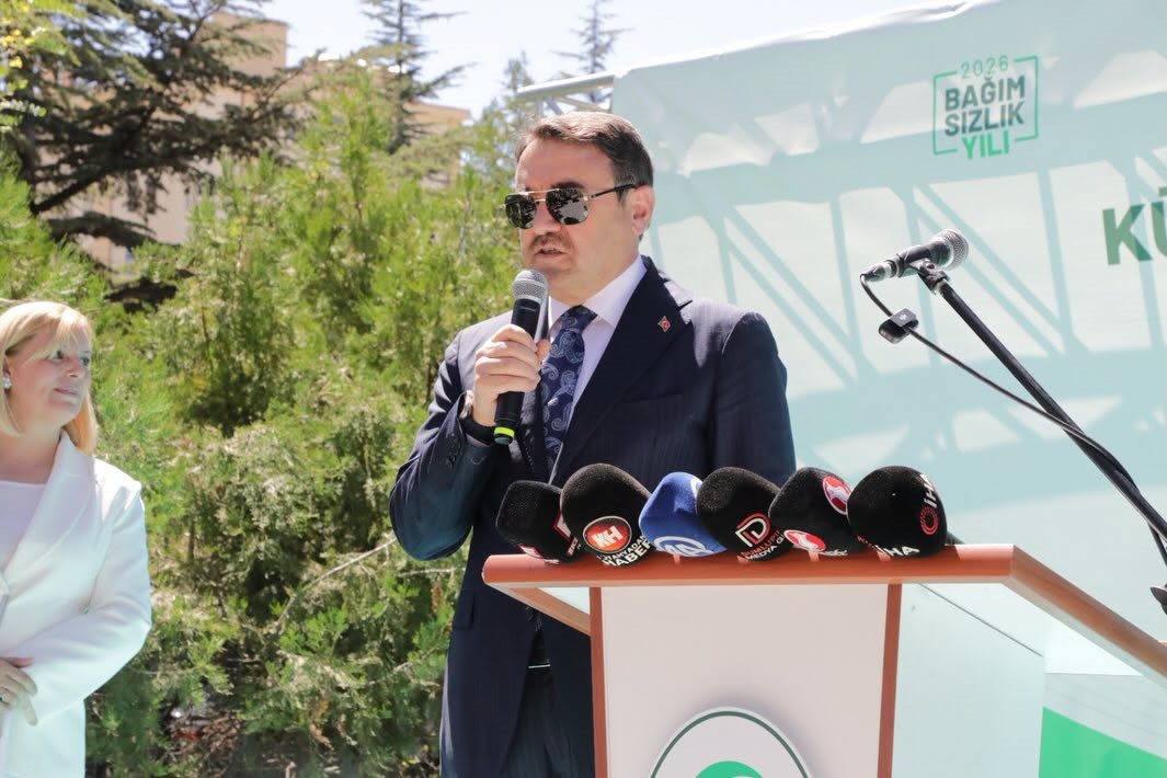 Kütahya Yeşilay Gençlik Merkezi ve Kafe1920 hizmete açıldı