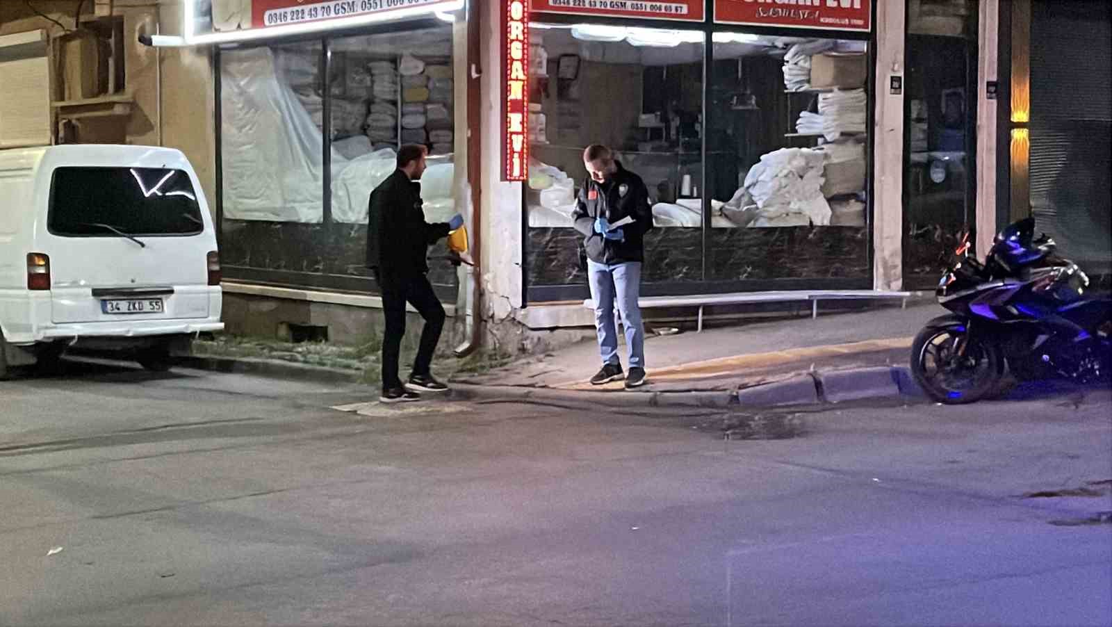 Tartışma bıçaklı kavgaya dönüştü: 1’i ağır 4 yaralı