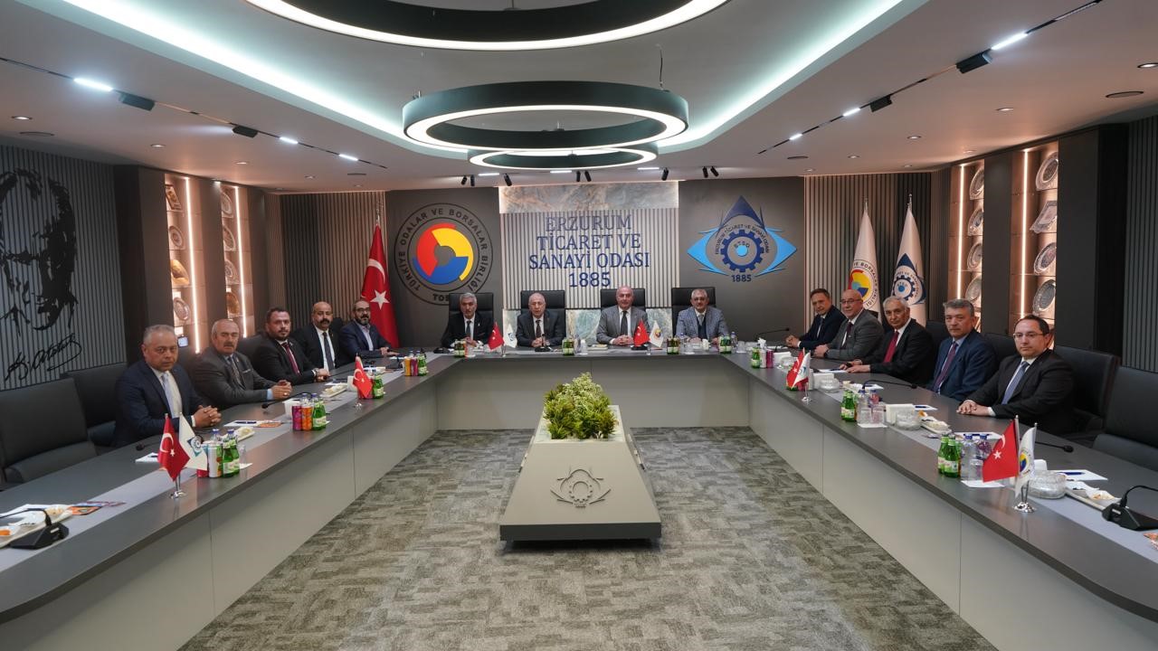 Prof. Dr. Ümit Özdağ’dan ETSO’ya Ziyaret