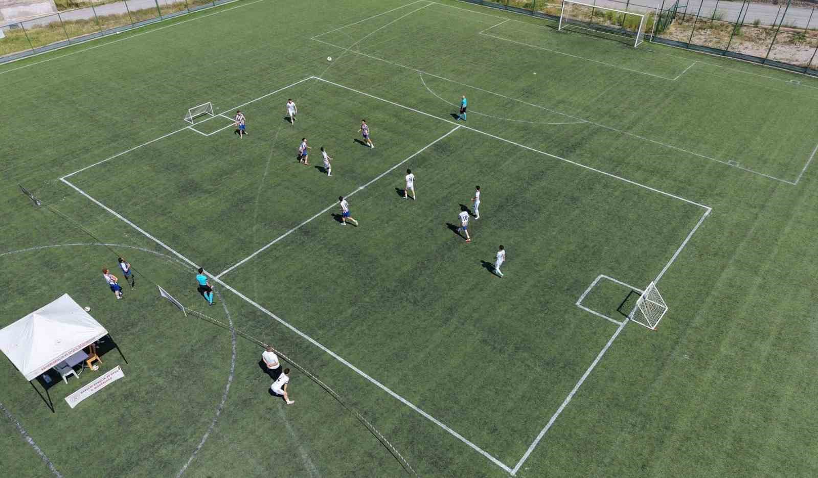 Kayseri’de 5x5 Futbol Gençlik Kupası başladı
