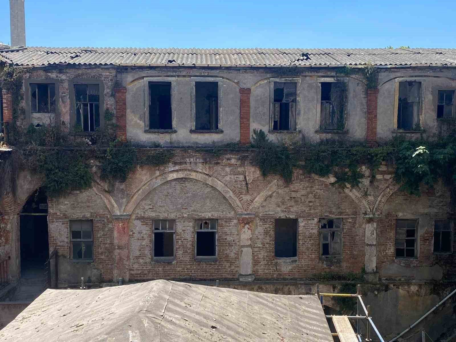 Fatih’in tarihi hafızası Şekerci Han yeniden ayağa kaldırılıyor, çalışmaların 2029’da bitmesi hedefleniyor