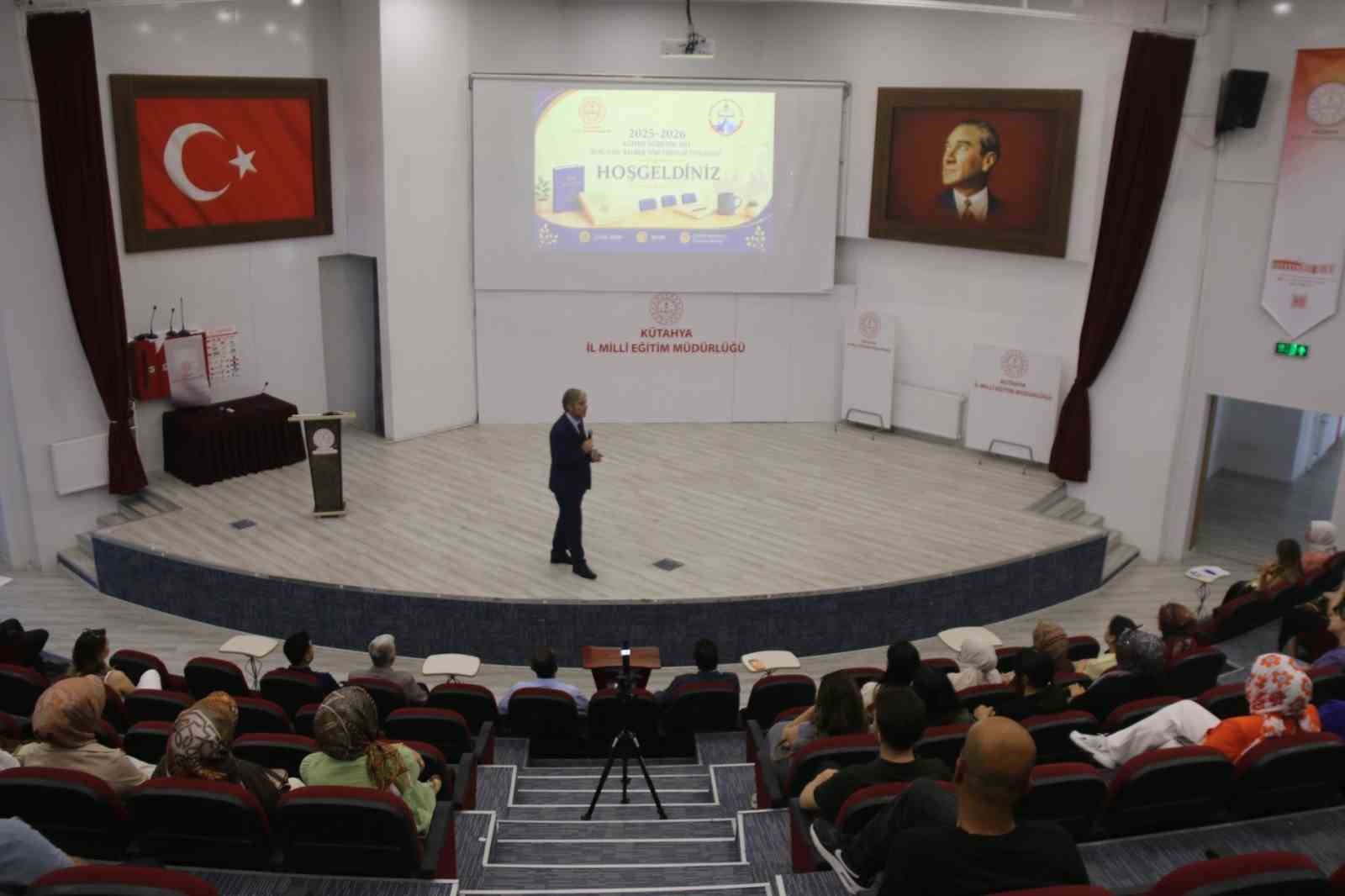 Kütahya’da sene sonu rehber öğretmenler toplantısı düzenlendi