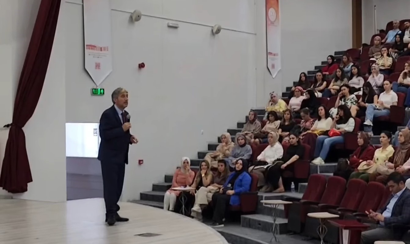 Kütahya’da sene sonu rehber öğretmenler toplantısı düzenlendi