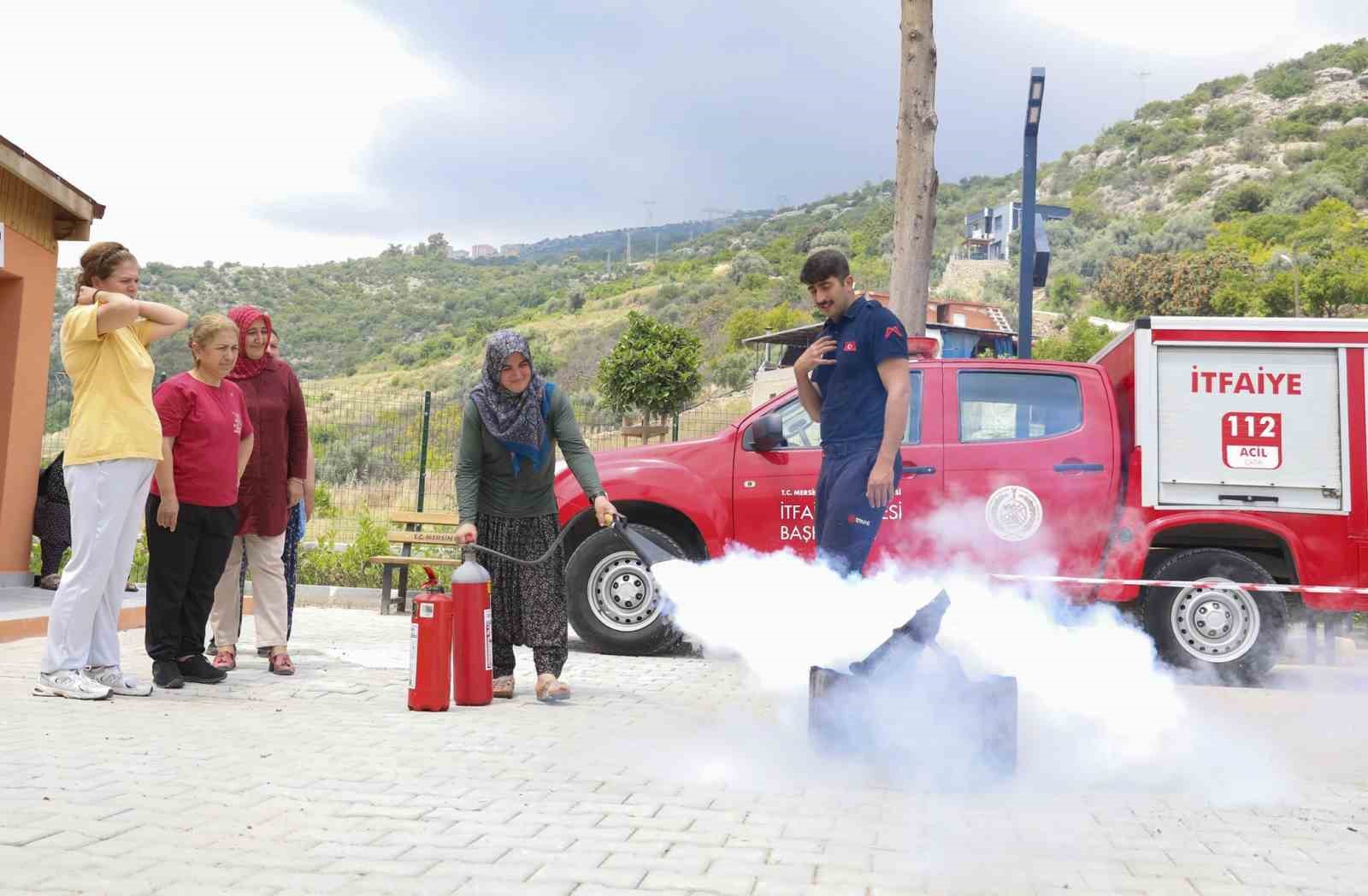 Mersin’de kadın üreticilere yangın güvenliği eğitimi