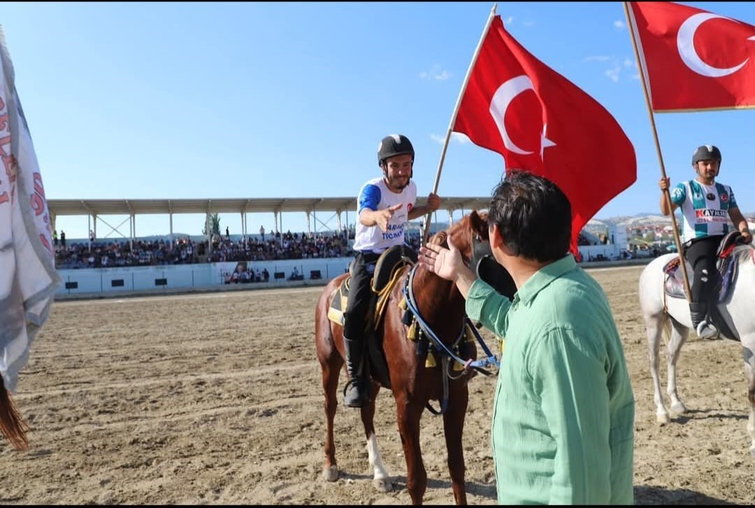 Selendi’nin atlı cirit zaferi