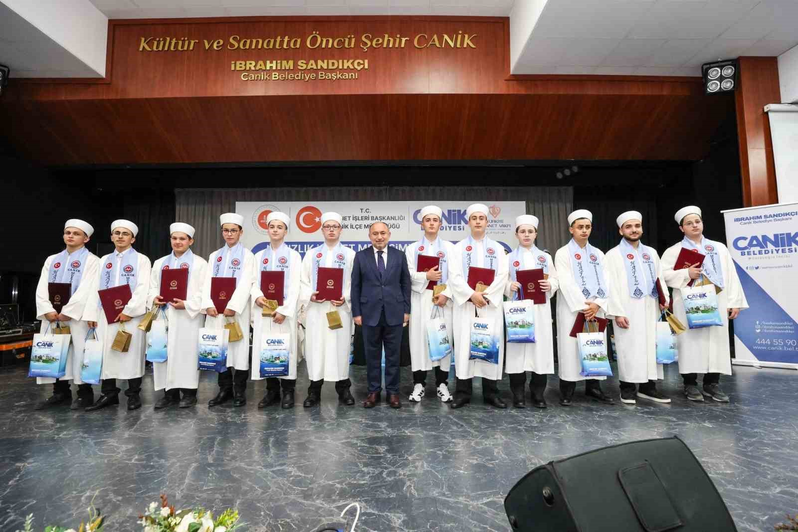 Samsun’da 62 öğrenci hafızlık icazeti aldı