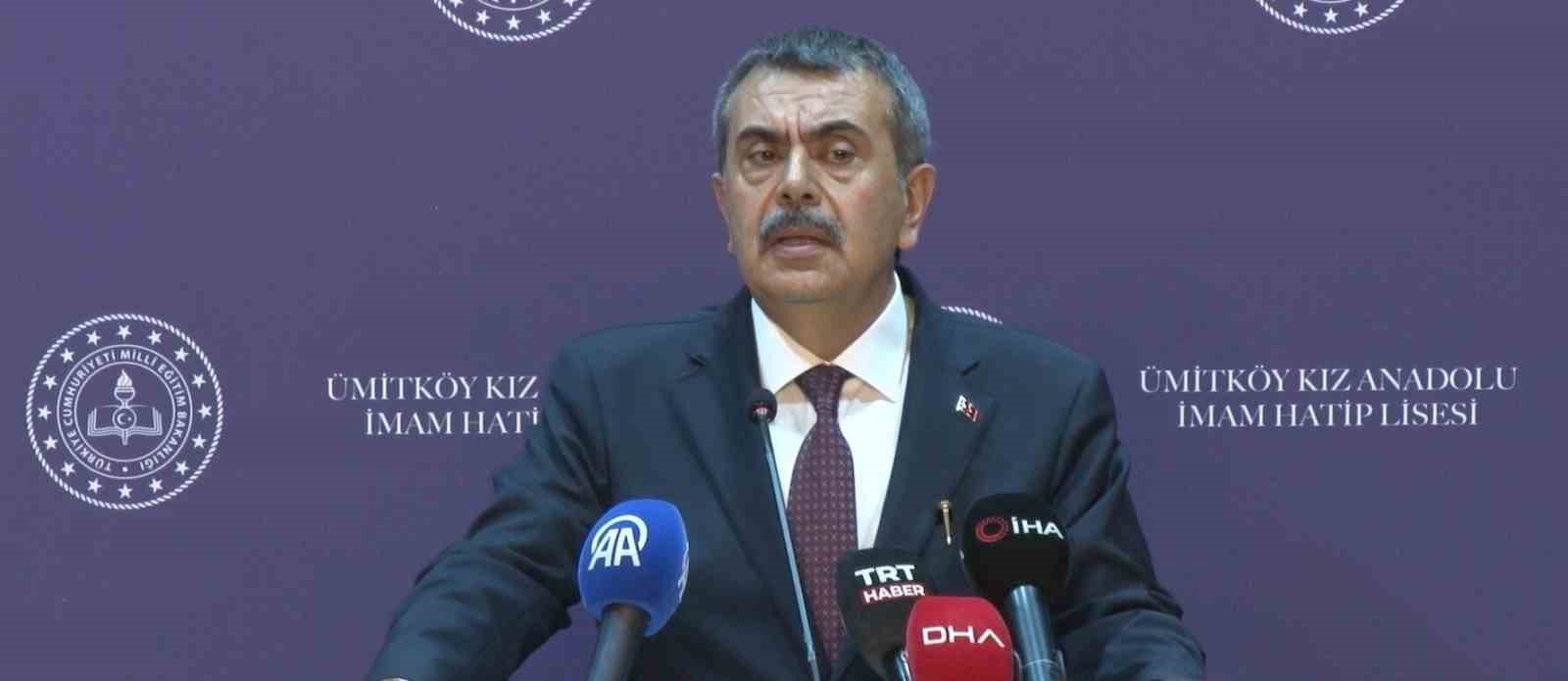 Bakan Tekin: "İmam hatip meslek derslerini branşlaştıracak bir adımı YÖK ile beraber yürütüyoruz"