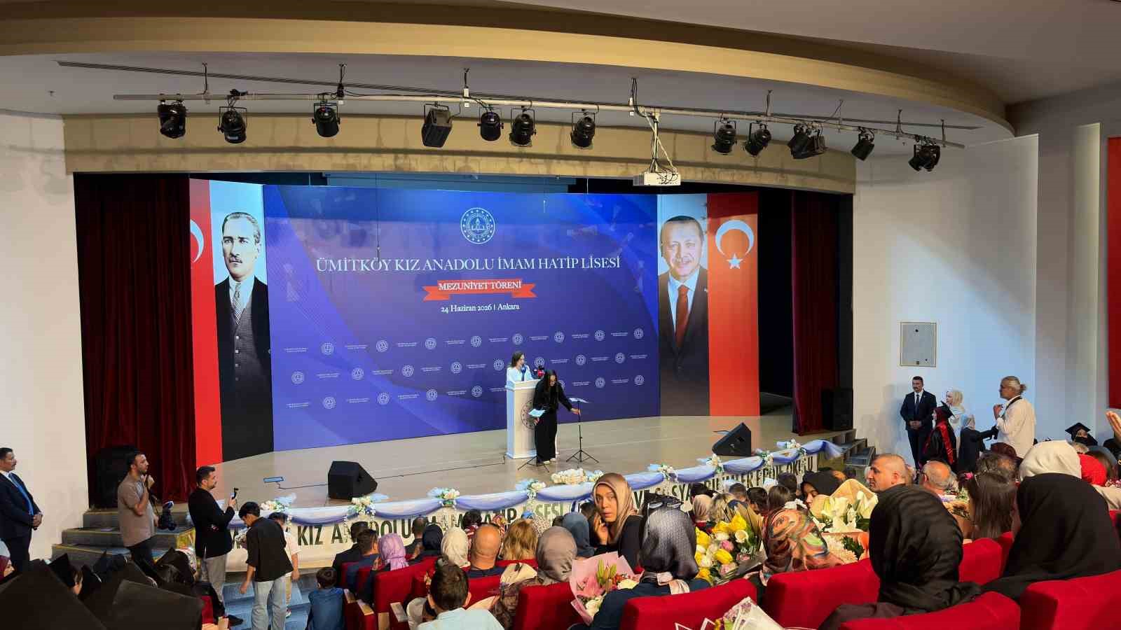 Bakan Tekin: "İmam hatip meslek derslerini branşlaştıracak bir adımı YÖK ile beraber yürütüyoruz"