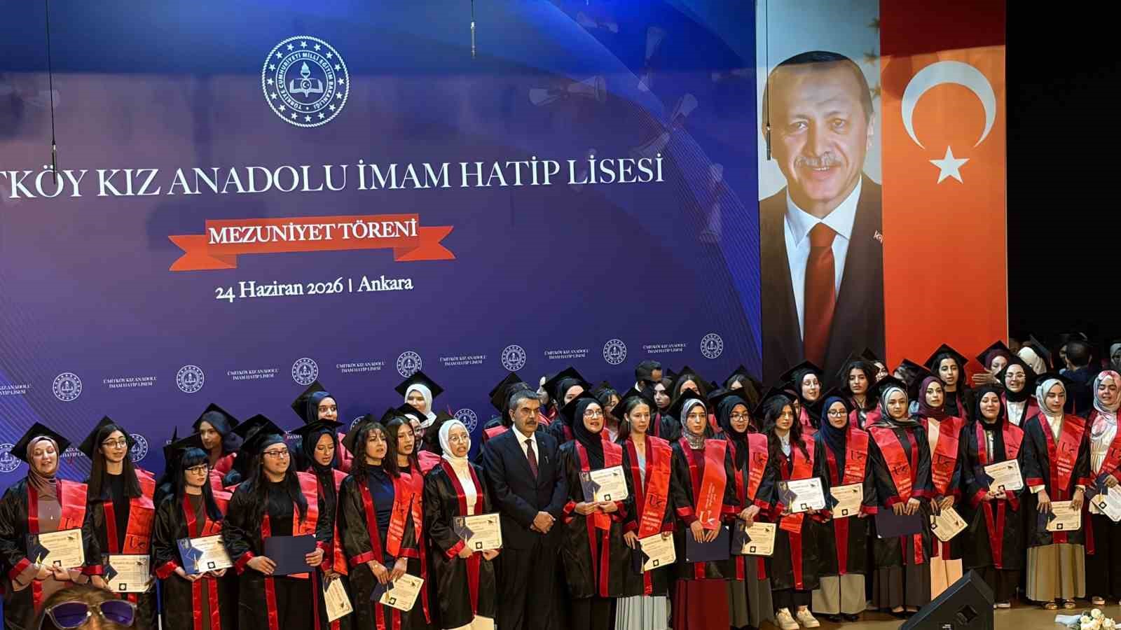 Bakan Tekin: "İmam hatip meslek derslerini branşlaştıracak bir adımı YÖK ile beraber yürütüyoruz"