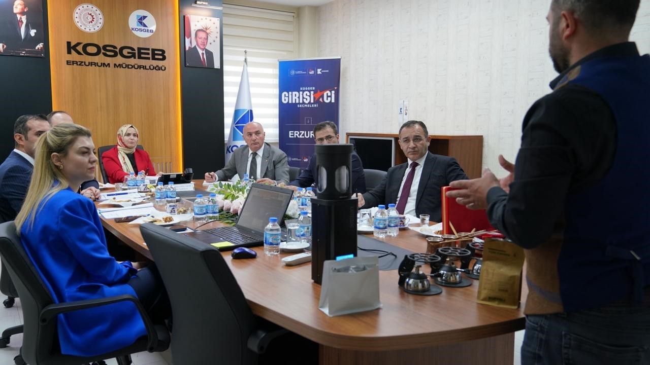 Başkan Özakalın KOSGEB jüri toplantısına katıldı