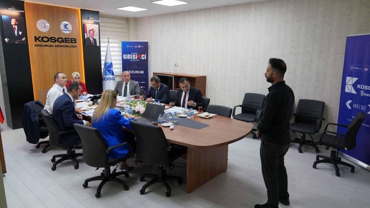 Başkan Özakalın KOSGEB jüri toplantısına katıldı