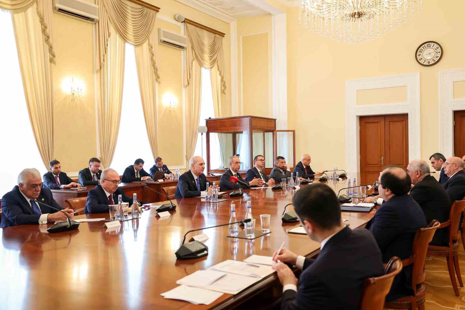 TBMM Başkanı Kurtulmuş, Azerbaycan Başbakanı Esedov ile görüştü