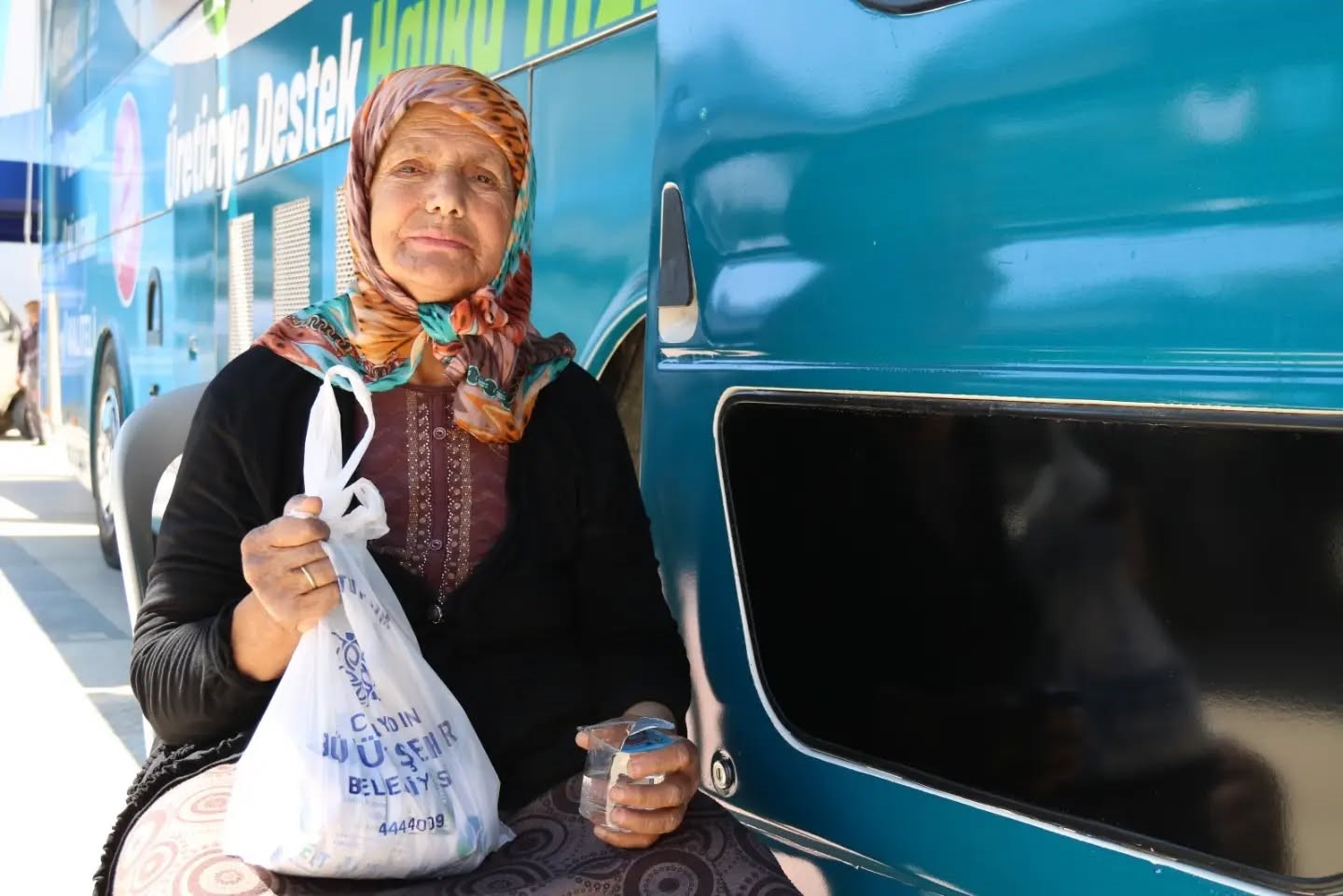 Aydın Büyükşehir Belediyesi’nin mobil hizmetleri Yenipazar’da yoğun ilgi gördü