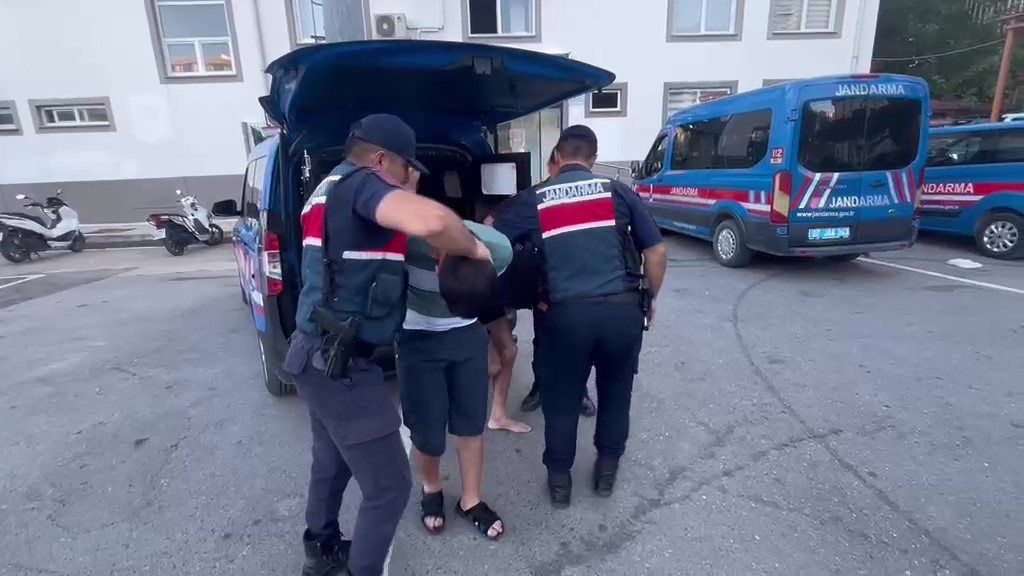 Canlı yayında terör propagandası yapan şahıslar YTS ile tespit edildi