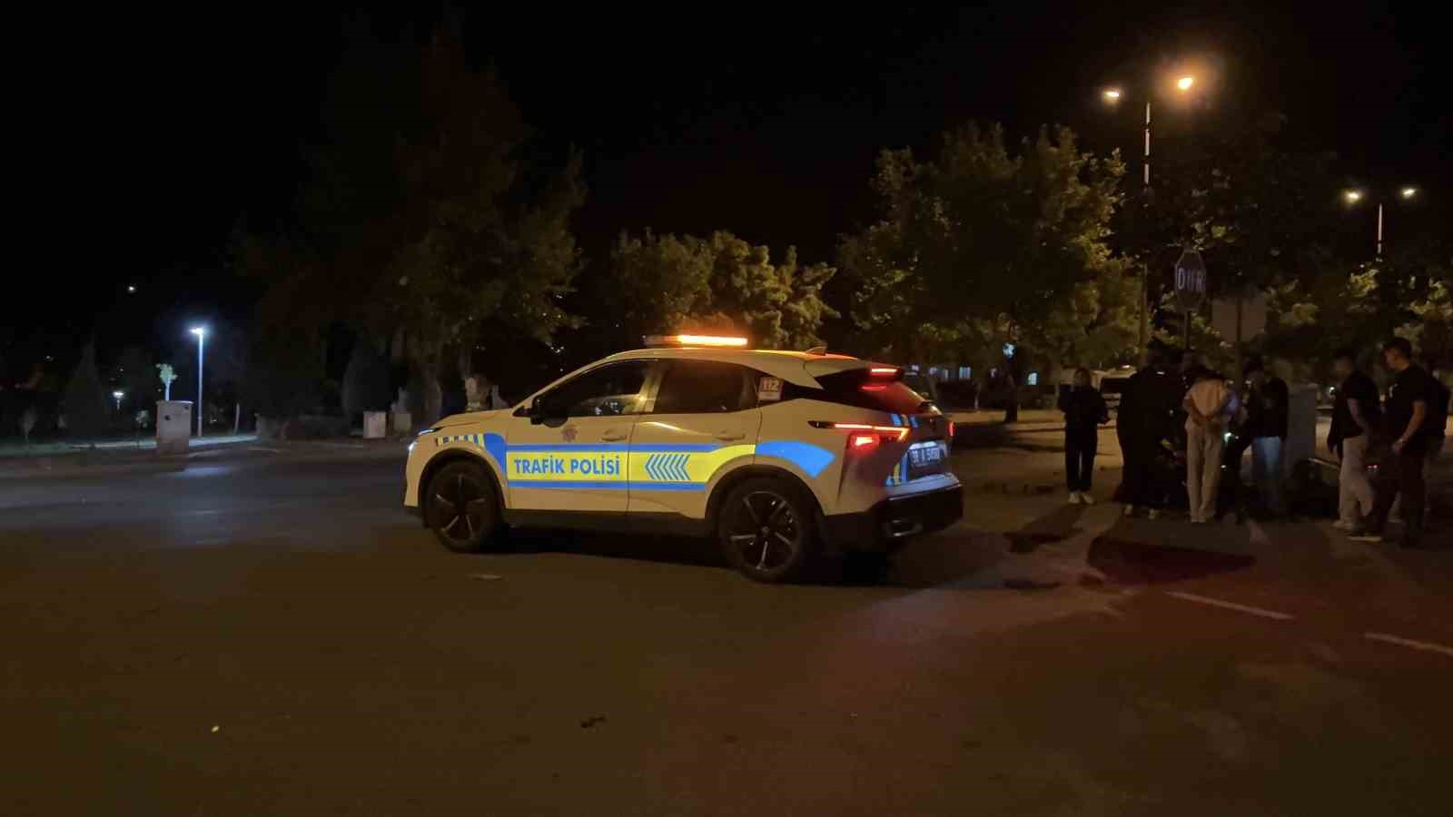 Kayseri’de otomobille motosiklet çarpıştı: 1’i ağır 2 yaralı