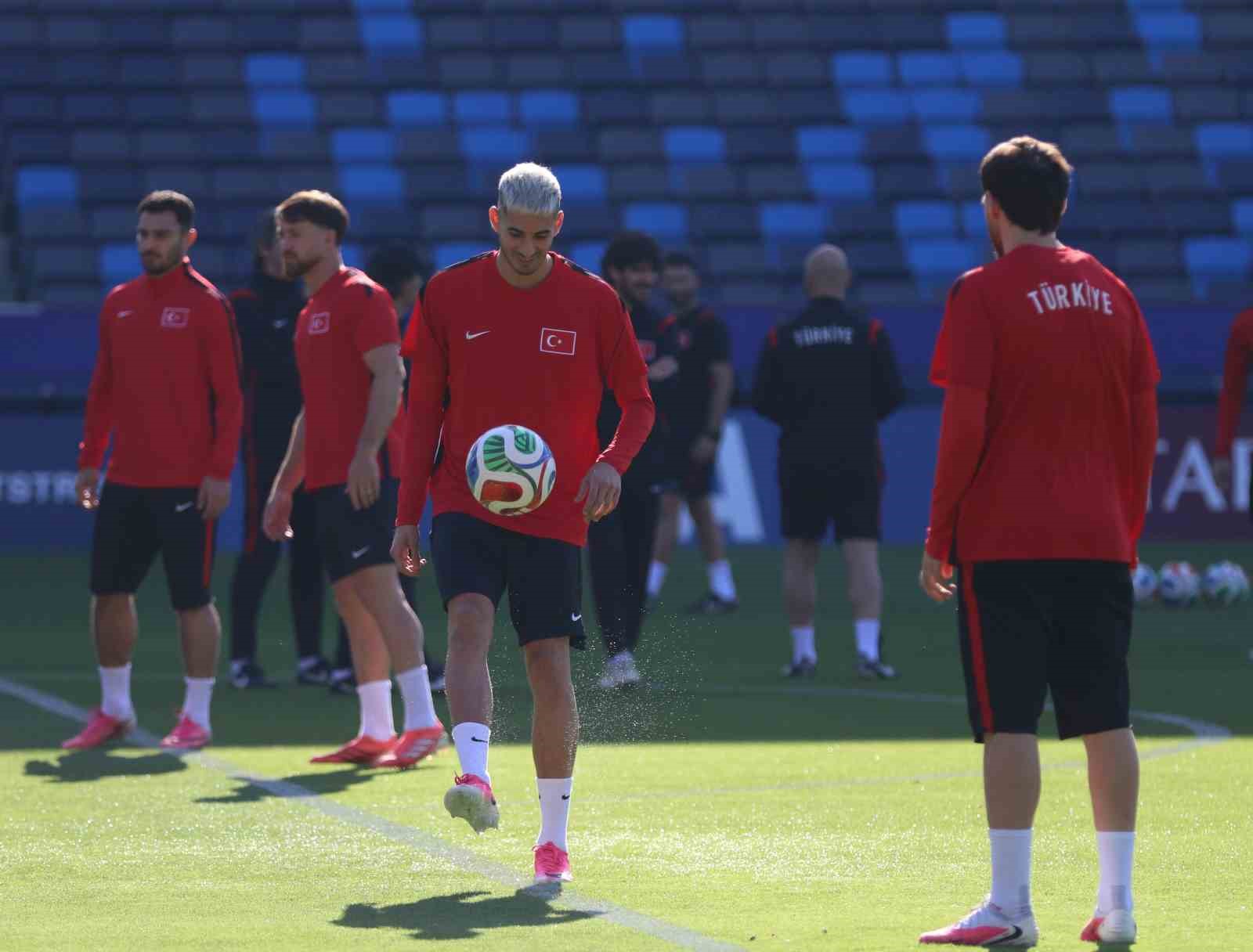 A Milli Futbol Takımı, ABD maçı hazırlıklarını tamamladı